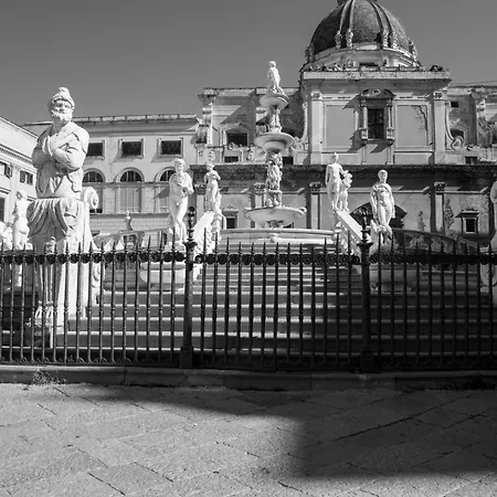 Konukevi Una Room Palermo