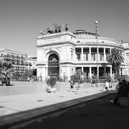 Una Room Konukevi Palermo