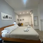 Una Room